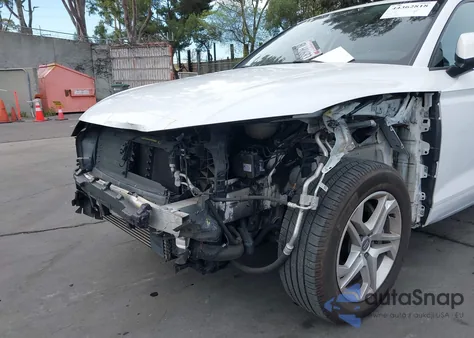 2018 Audi Q5 2.0T Premium/2.0T Tech Premium z USA, uszkodzony, nr VIN WA1ANAFY0J2135293